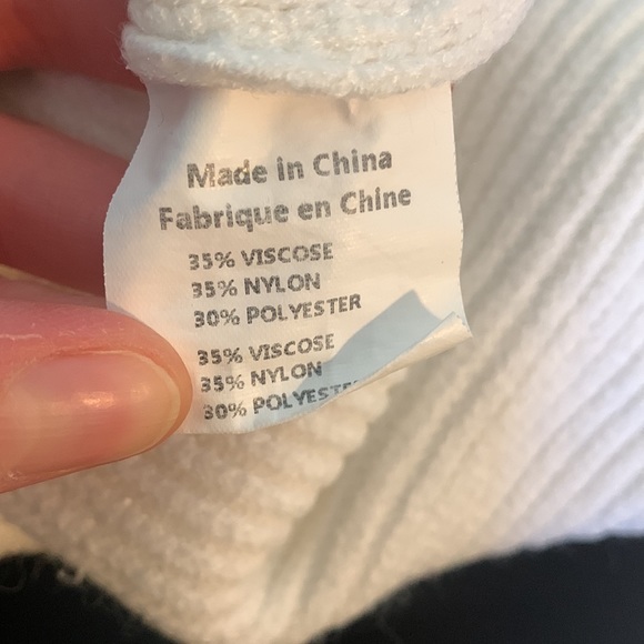 Cropped sweater - Picture 4 of 5